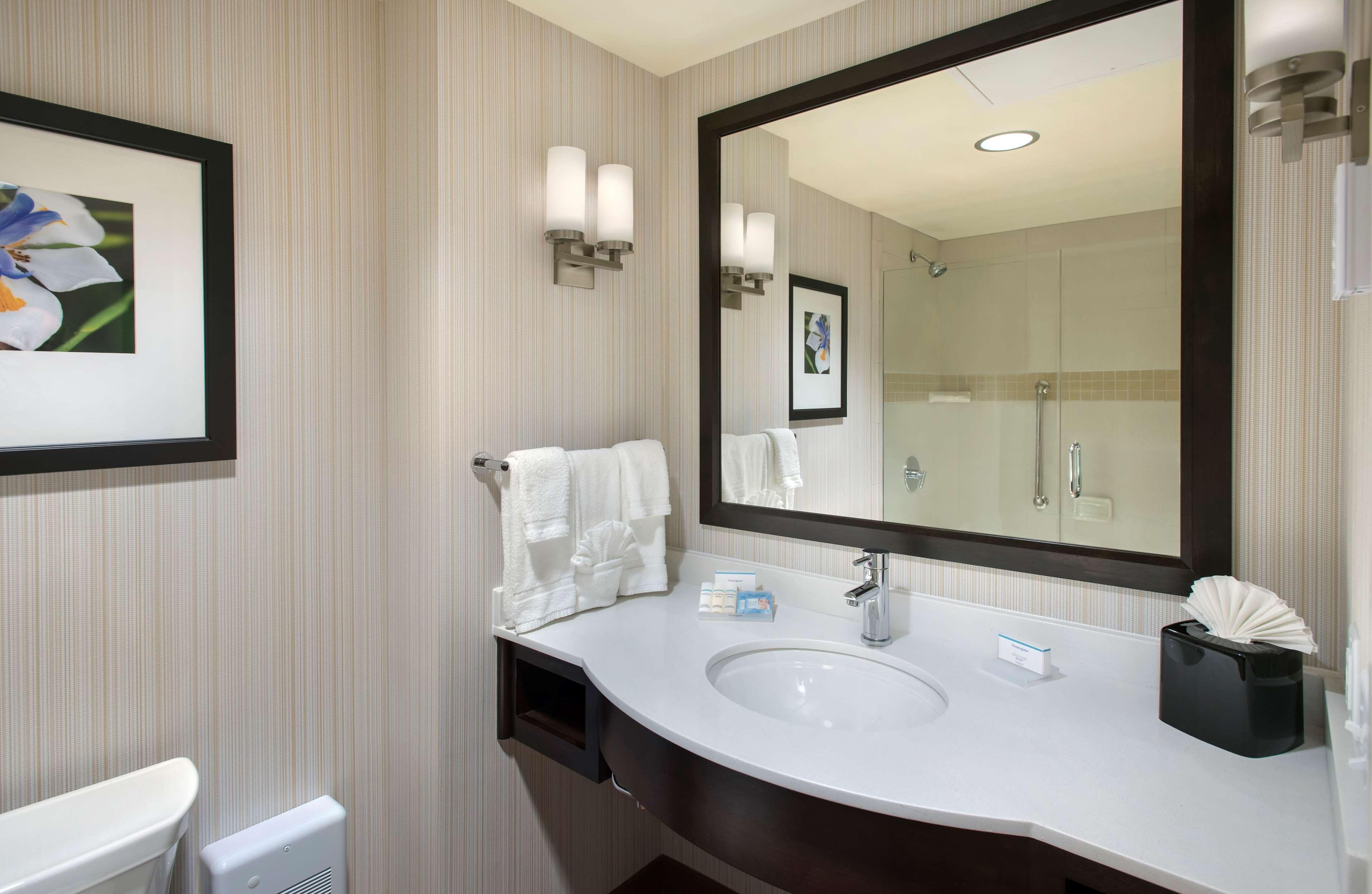 Hilton Garden Inn Chicago Downtown Riverwalk Exterior foto