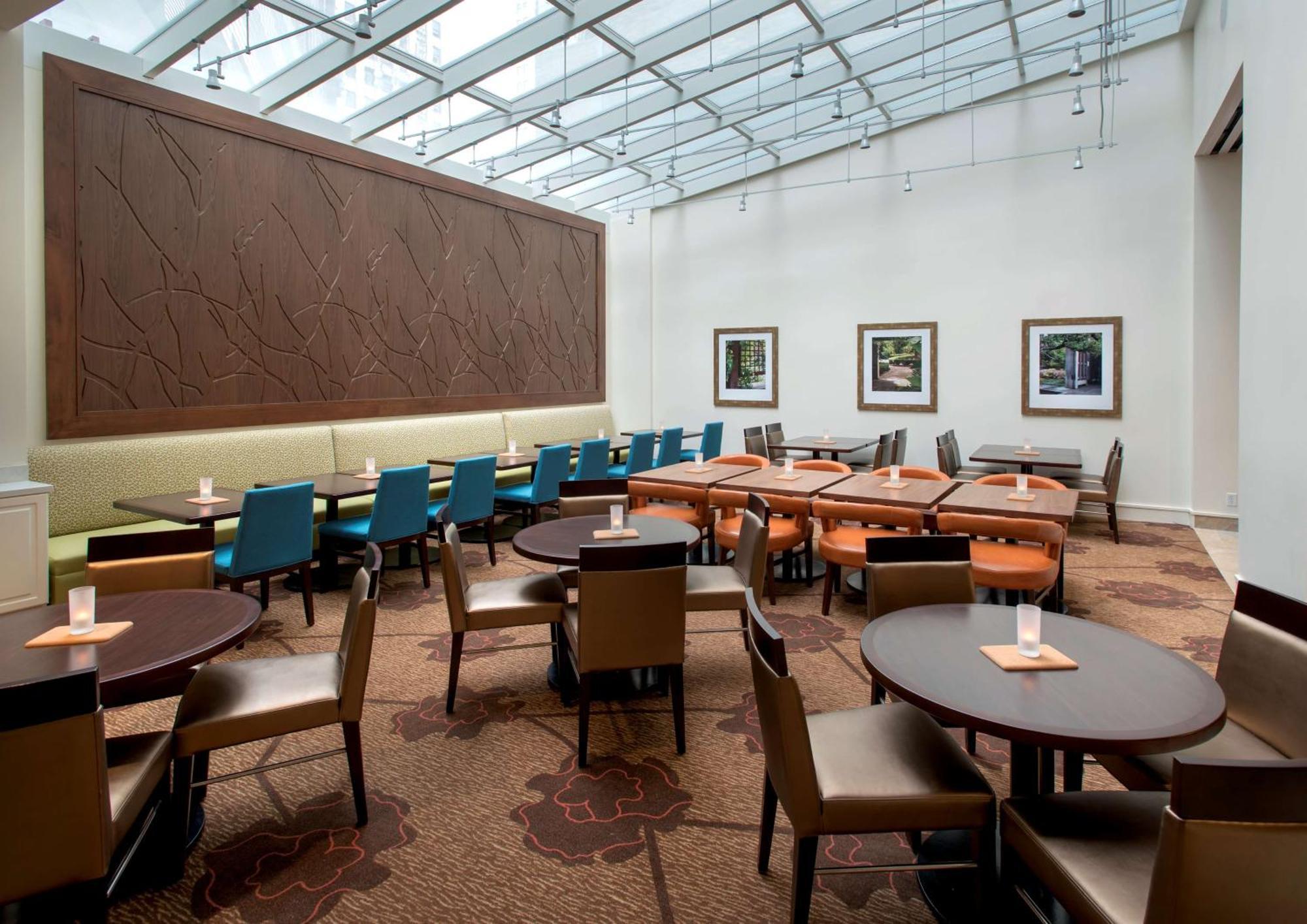 Hilton Garden Inn Chicago Downtown Riverwalk Exterior foto