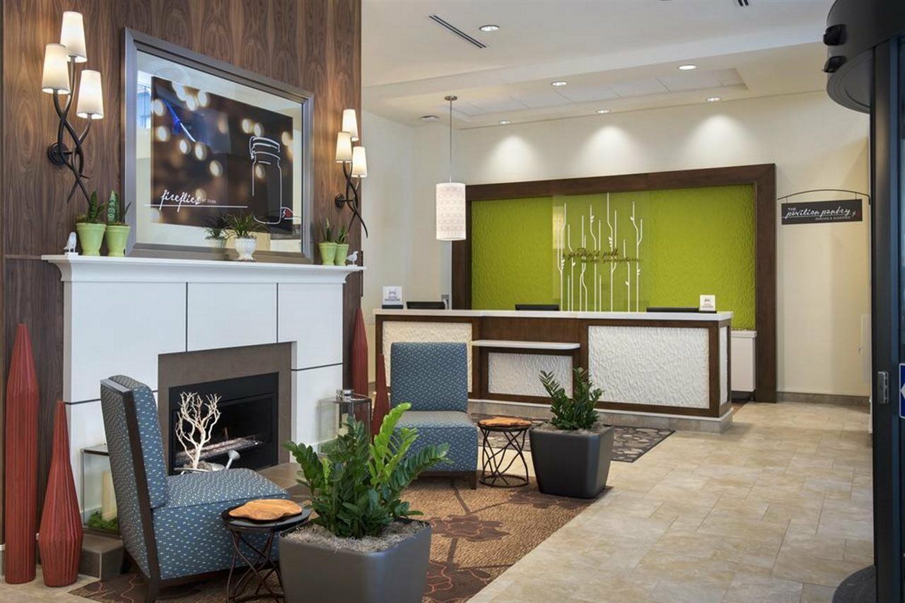 Hilton Garden Inn Chicago Downtown Riverwalk Exterior foto